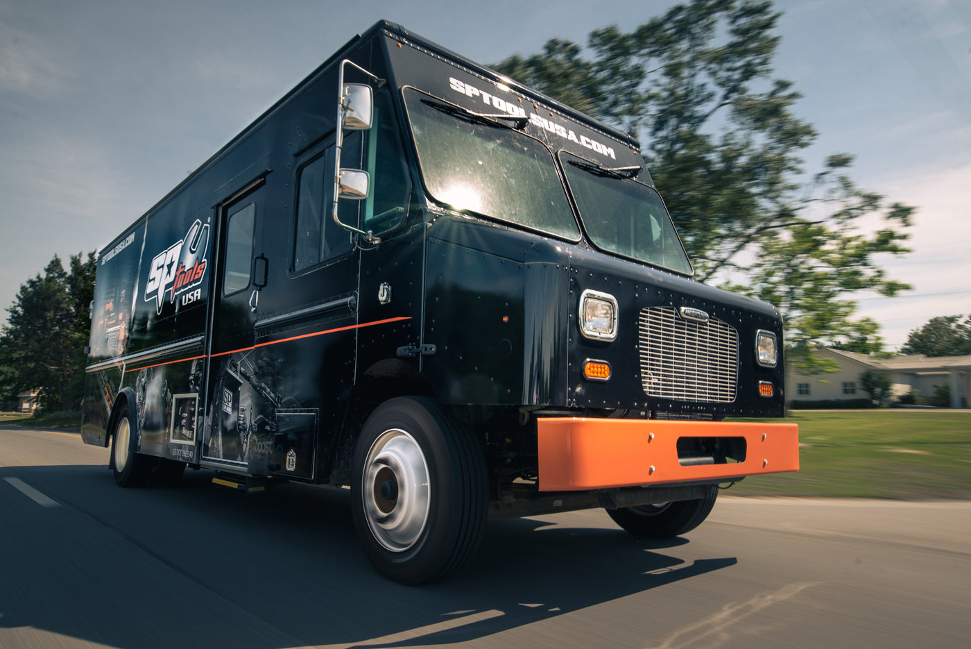 SP Tools USA delivery truck